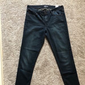 A&F Dark Wash Skinny Jeans 29L/8L